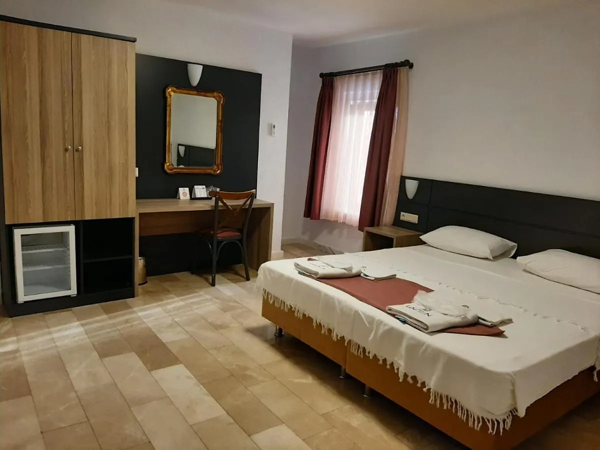 Laden Hotel Bodrum 3*,